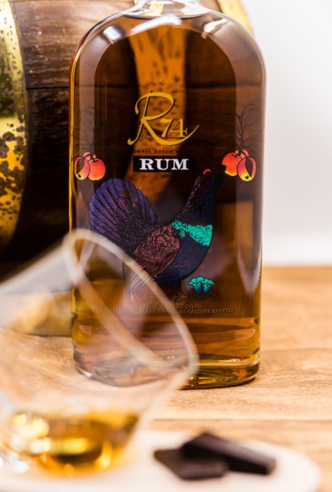 Rum R74 aged az-5920.jpg